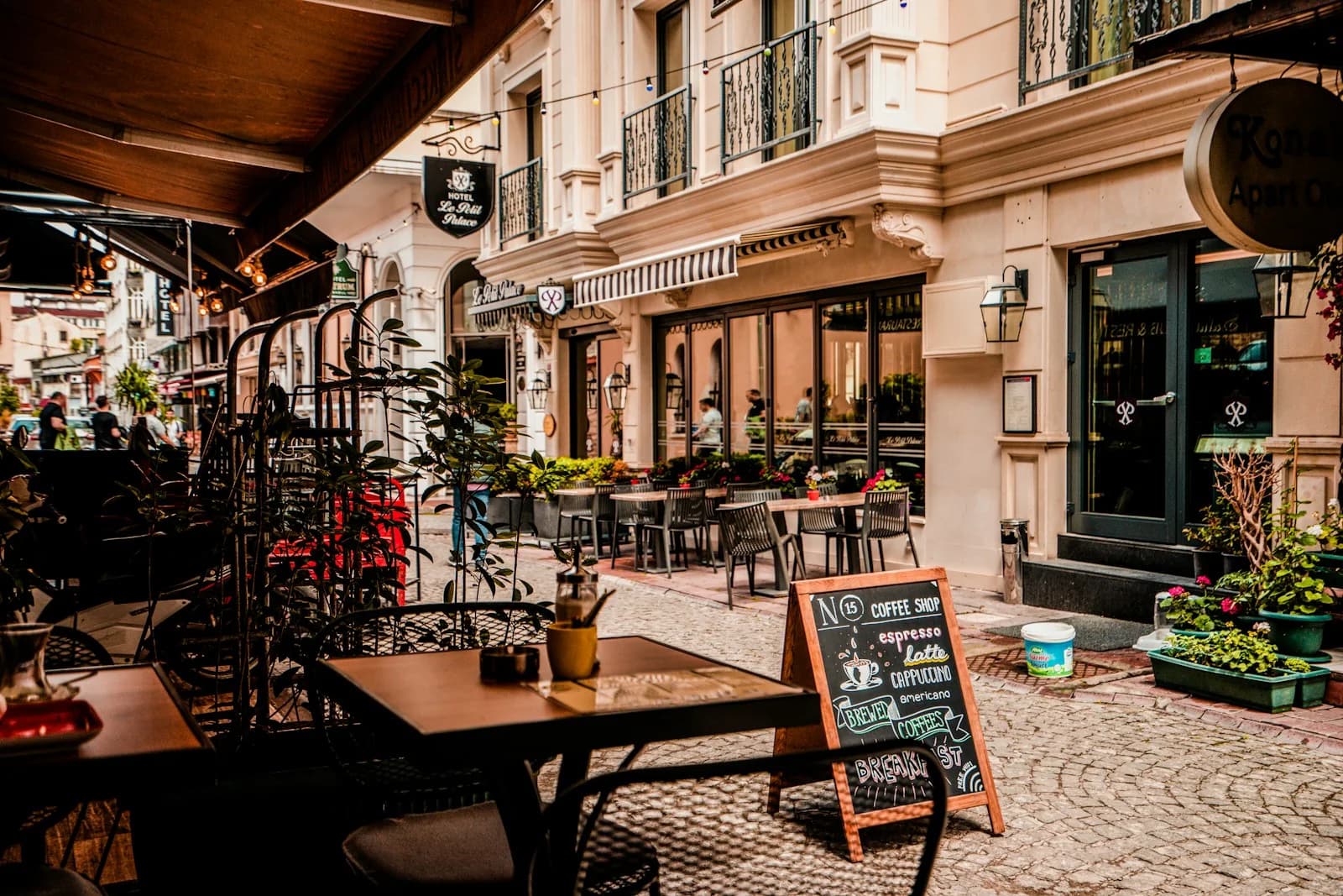 Terraces & Long Lunches